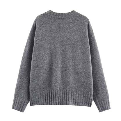 Round neck long sleeved loose fitting pullover knitted sweater for women
